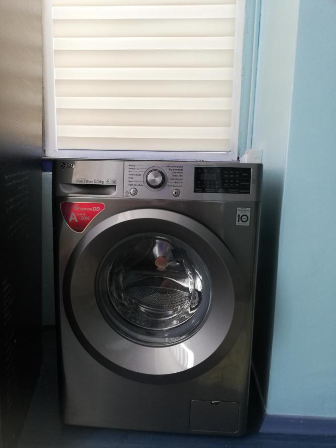 Penthouse Lux Apartment คอนสตันซา ภายนอก รูปภาพ